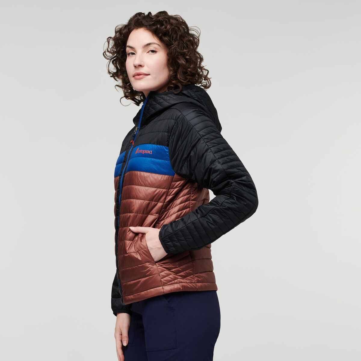 Capa Insulated Hooded Jacket - Women's - Image 10
