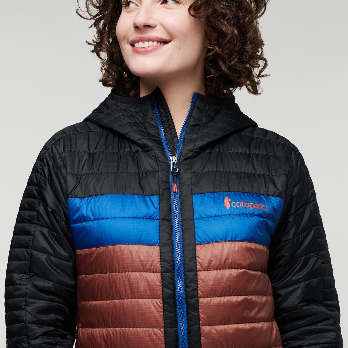 Capa Insulated Hooded Jacket - Women's - Image 13