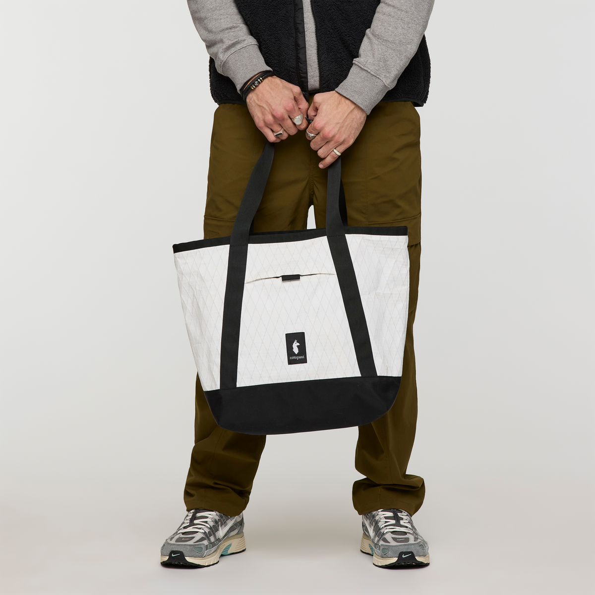 Contiguo 22L Tote - Image 6