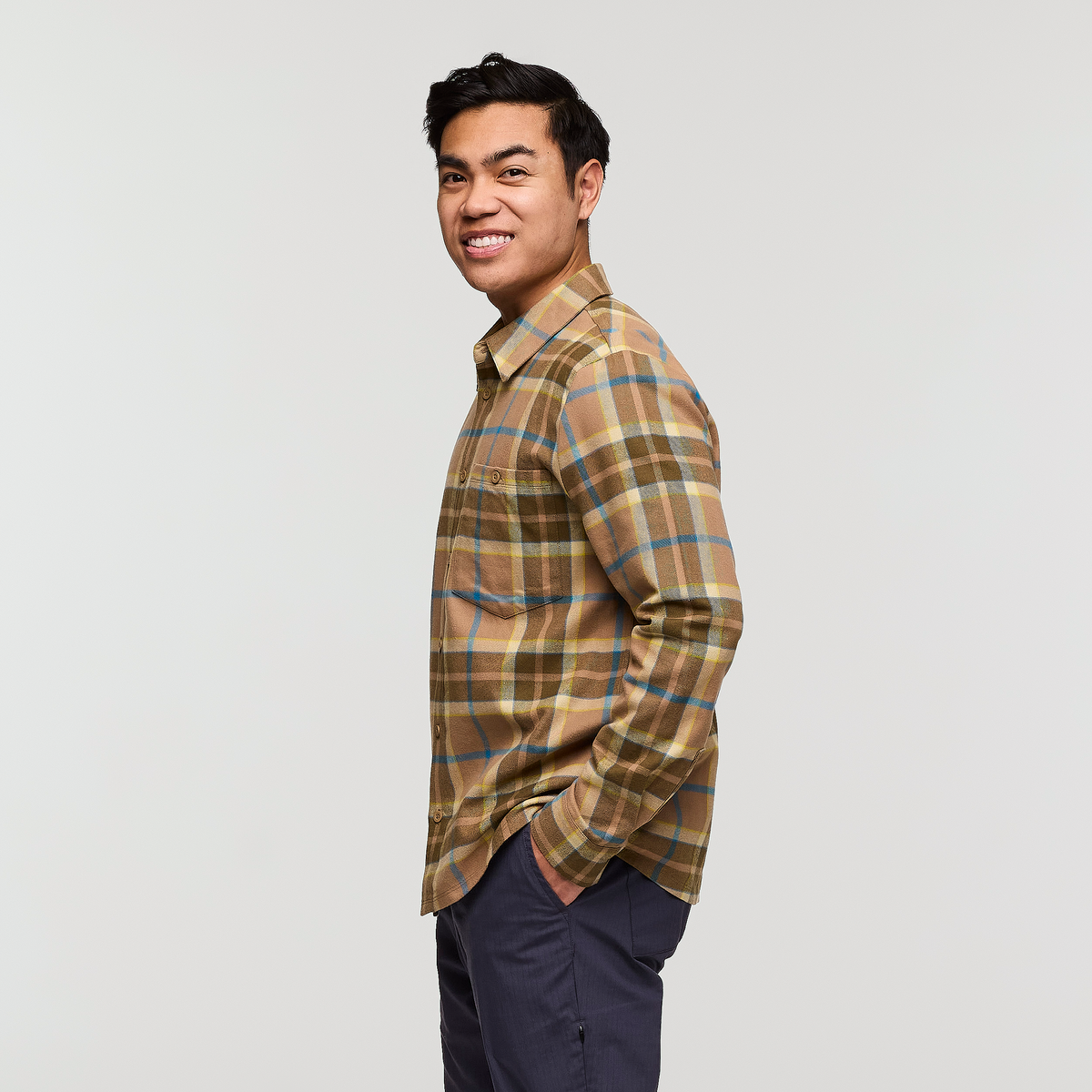 Quedo Flannel Shirt - Men's - Image 19