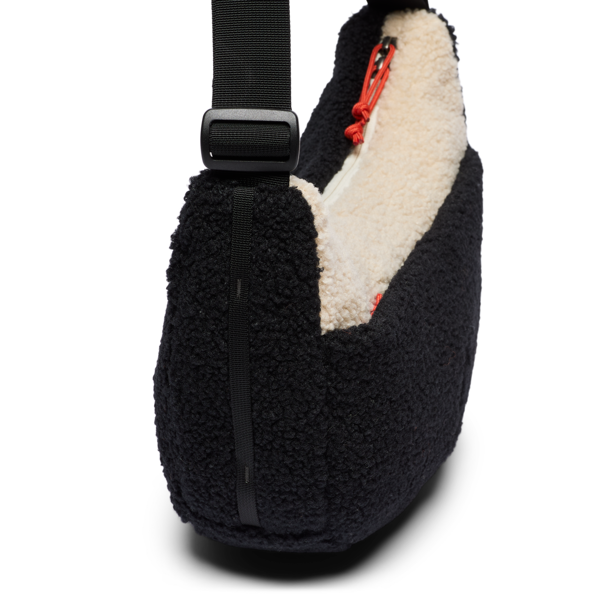 High Pile Fleece 6L Crescent Bag - Image 4