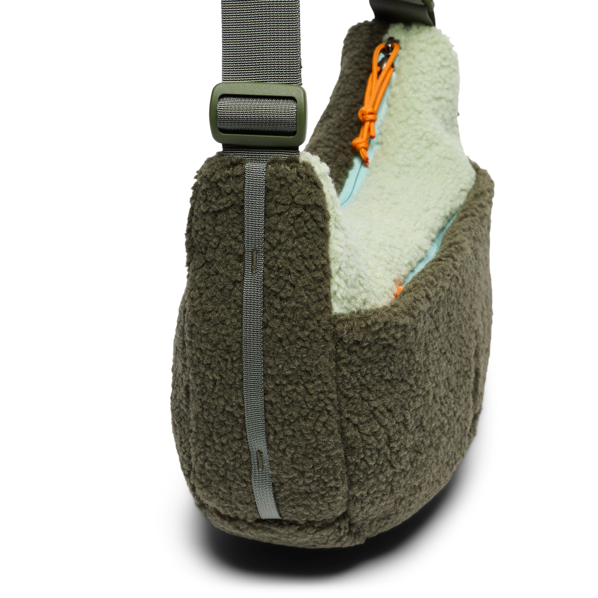 High Pile Fleece 6L Crescent Bag - Image 14