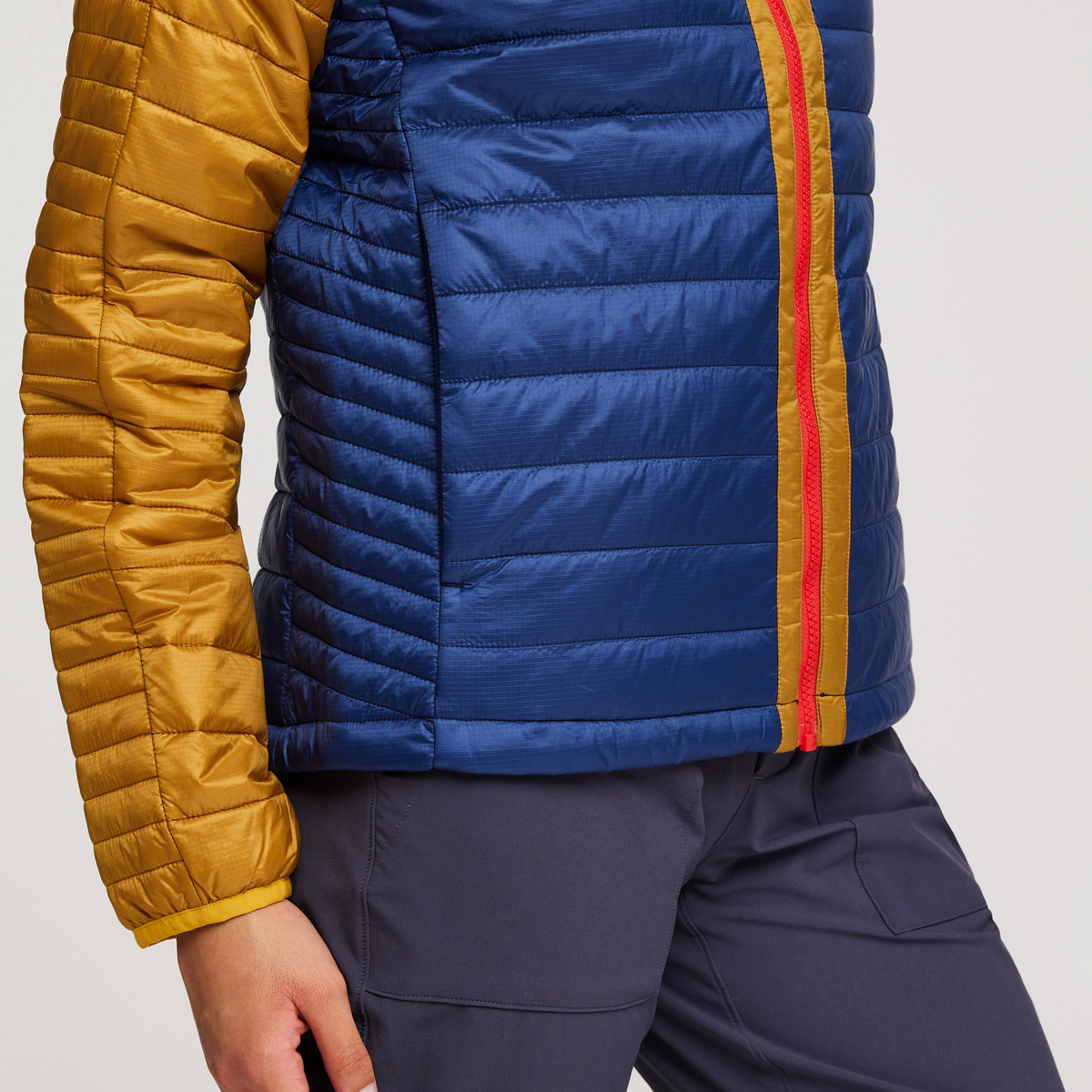 Capa Insulated Hooded Jacket - Women's - Image 19