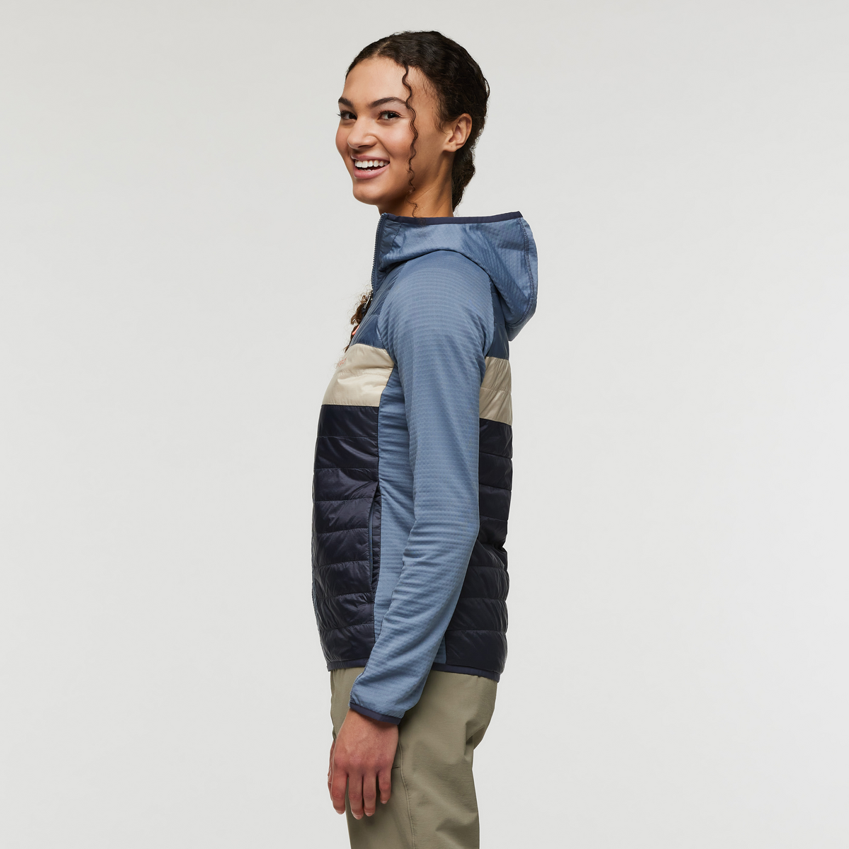 Capa Hybrid Insulated Hooded Jacket - Women's - Image 13