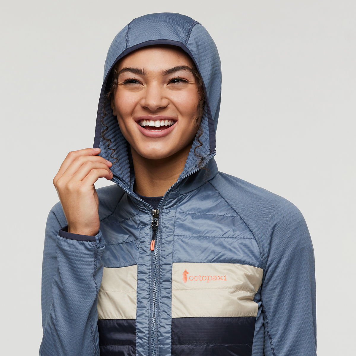 Capa Hybrid Insulated Hooded Jacket - Women's - Image 15