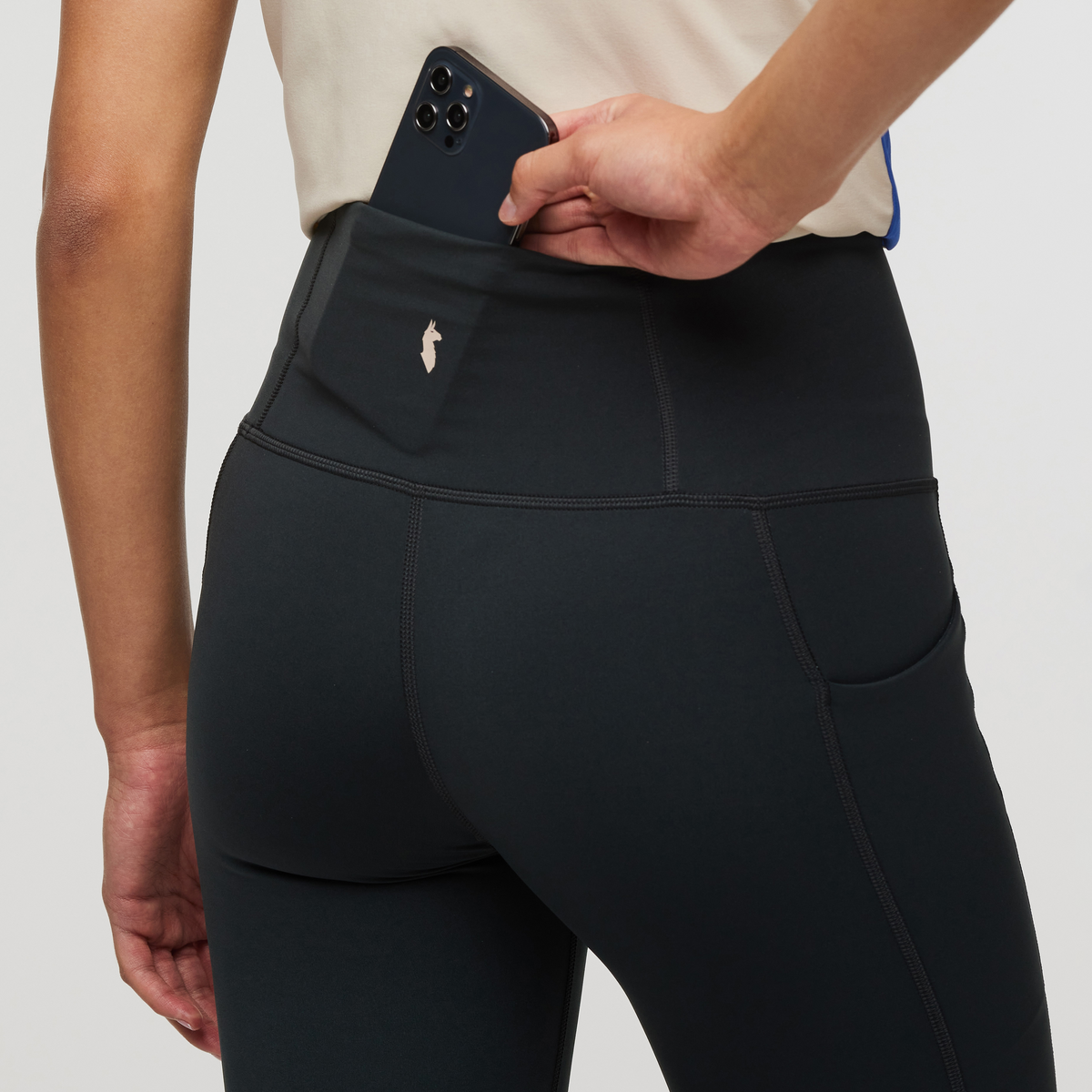 Muevo Tight - Women's - Image 6